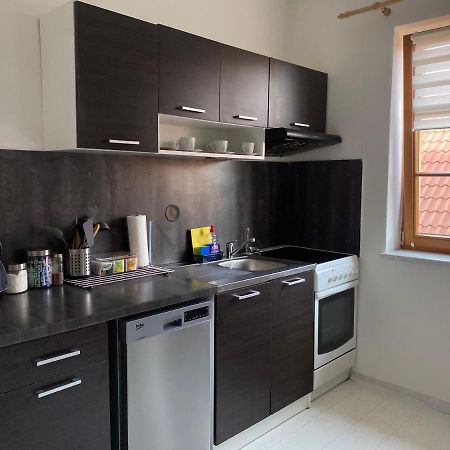 Apartman Simon Cheb Exteriör bild