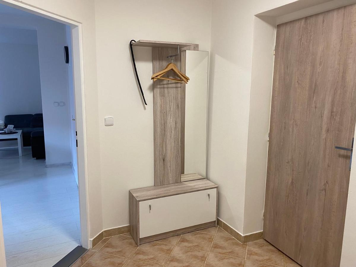 Apartman Simon Cheb Exteriör bild